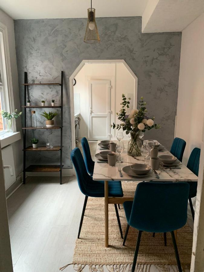 Holiday home House Of Cosy Dots Northampton